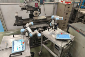 projecte-cobots-02_5d8d6bc8e1bb35001cb81387d16c1750